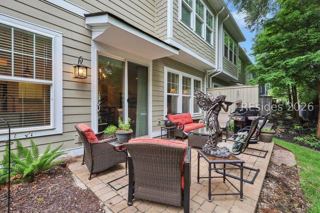 8 Creekstone Dr, Hilton Head Island, SC 29926
