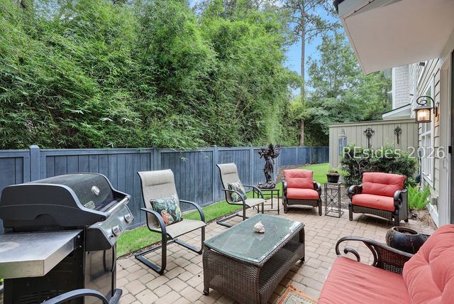 8 Creekstone Dr, Hilton Head Island, SC 29926