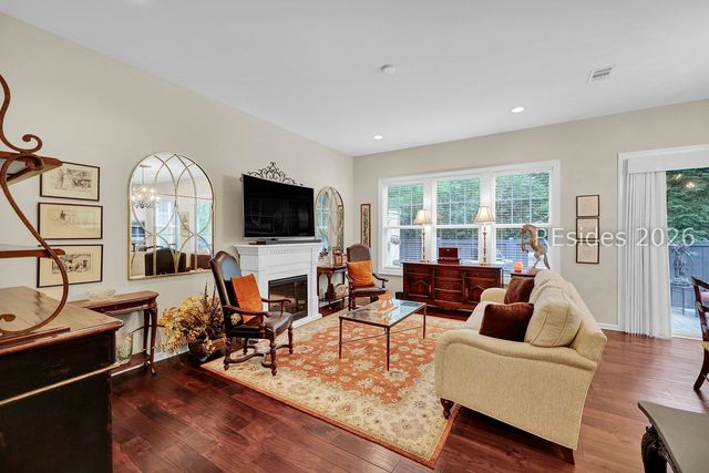 8 Creekstone Dr, Hilton Head Island, SC 29926