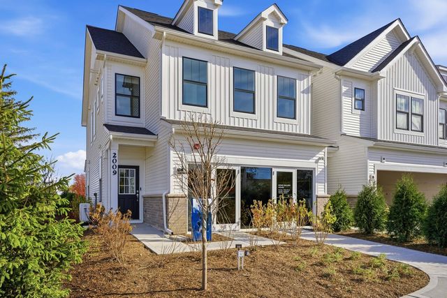 1982 Leiter Way 13004, Hoffman Estates, IL 60169