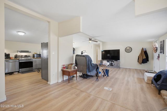 110 Seaview Drive, Elizabeth City, NC 27909