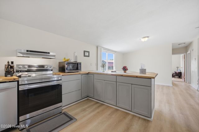 110 Seaview Drive, Elizabeth City, NC 27909