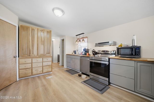 110 Seaview Drive, Elizabeth City, NC 27909