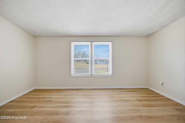 110 Seaview Drive, Elizabeth City, NC 27909