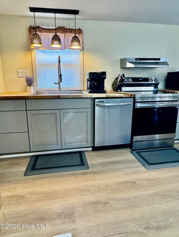 110 Seaview Drive, Elizabeth City, NC 27909