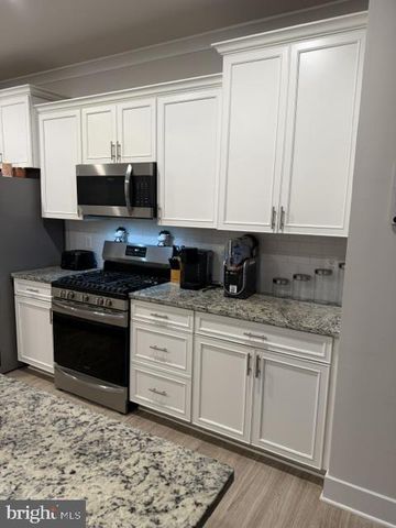 5822 JOHN KEATS PL, White Plains, MD 20695