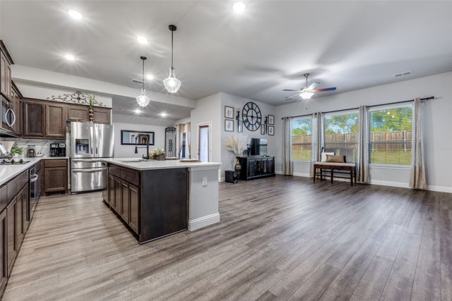 623 Woodridge Drive, Oak Point, TX 75068