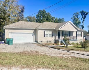 411 Elm Ave, Lewisburg, TN 37091