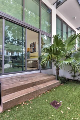 6000 Collins Ave 129, Miami Beach, FL 33140