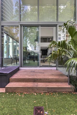 6000 Collins Ave 129, Miami Beach, FL 33140