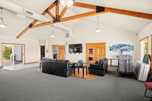 1205 N Country Club Dr, Deer Park, WA 99006