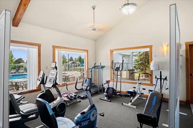 1205 N Country Club Dr, Deer Park, WA 99006