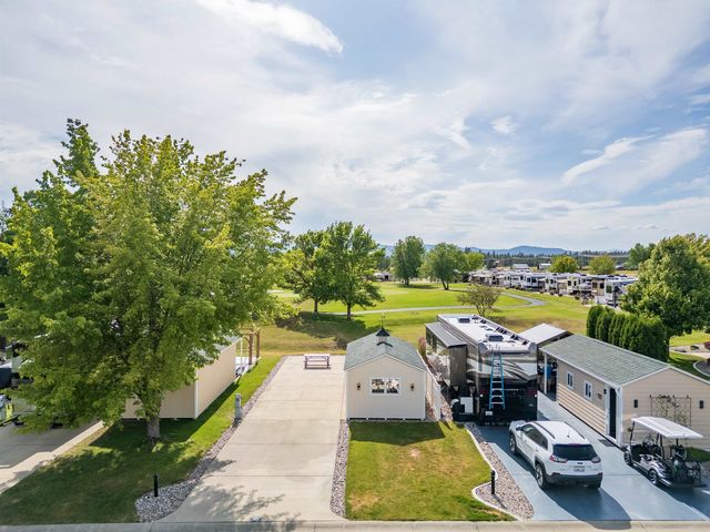 1205 N Country Club Dr, Deer Park, WA 99006