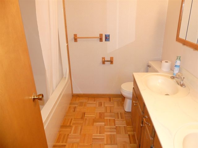 2157 Deerwood Drive, Twin Lake, MI 49457