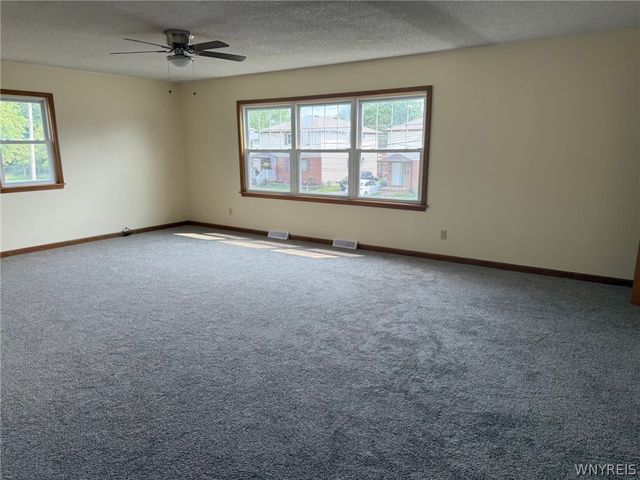 54 Knowlton Avenue, Lackawanna, NY 14218