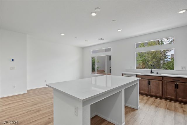 10027 Cooper Mountain Street, Las Vegas, NV 89141