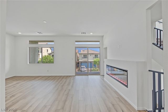 10027 Cooper Mountain Street, Las Vegas, NV 89141