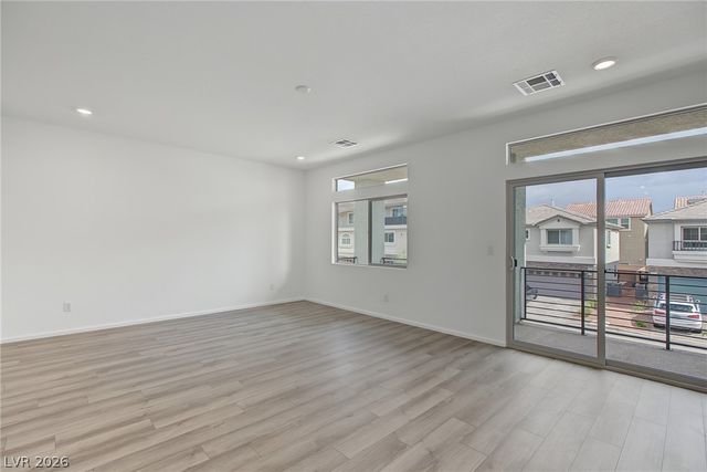 10027 Cooper Mountain Street, Las Vegas, NV 89141