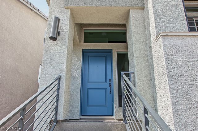 10027 Cooper Mountain Street, Las Vegas, NV 89141