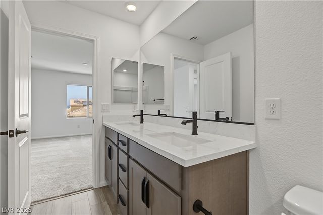 10027 Cooper Mountain Street, Las Vegas, NV 89141
