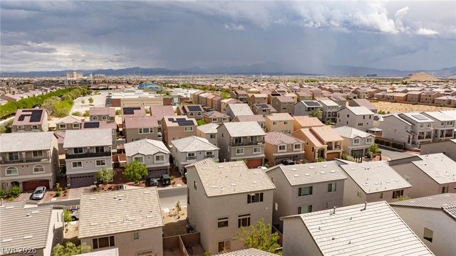 10027 Cooper Mountain Street, Las Vegas, NV 89141