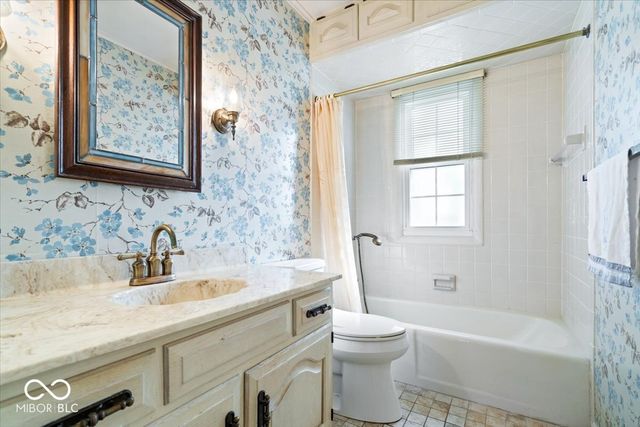 921 N Willow Street, Rushville, IN 46173