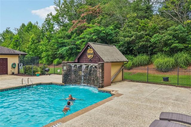 520 Village Creek Drive, Jasper, GA 30143
