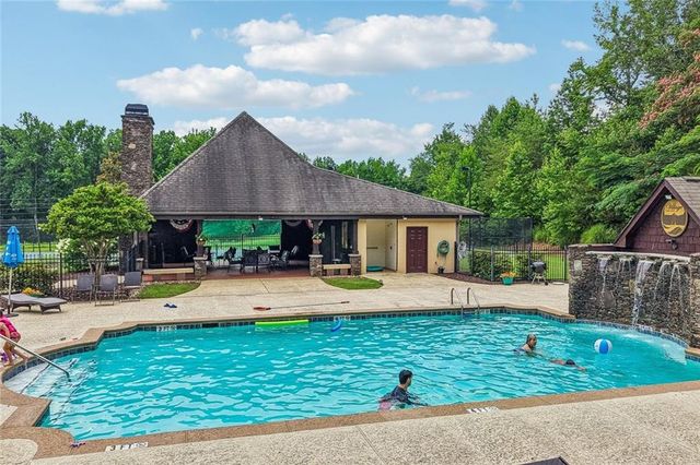 520 Village Creek Drive, Jasper, GA 30143