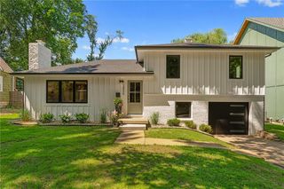 2806 W 48th Street, Westwood, KS 66205