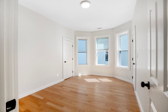 27 Linden 1, Boston, MA 02134