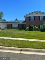 8211 BARRETT RD, Fort Washington, MD 20744