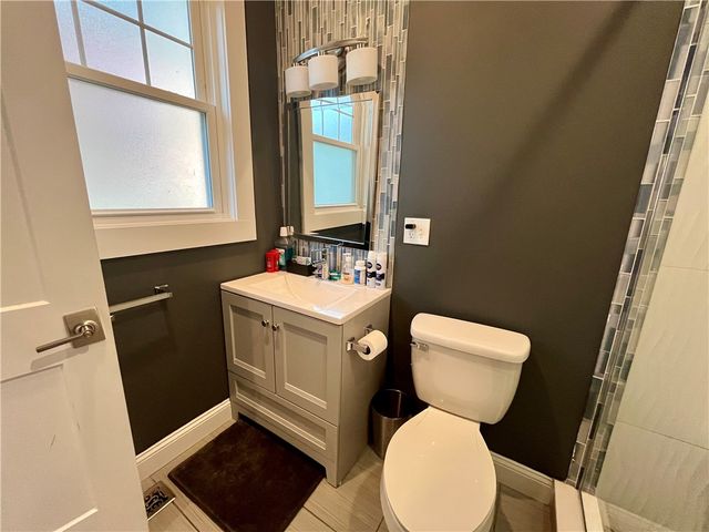 457 Douglas Avenue, Providence, RI 02908