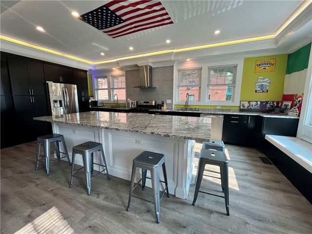 457 Douglas Avenue, Providence, RI 02908