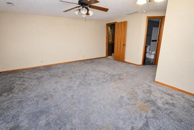 134 N KARREN CT, Wichita, KS 67212