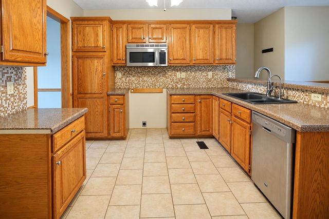 134 N KARREN CT, Wichita, KS 67212