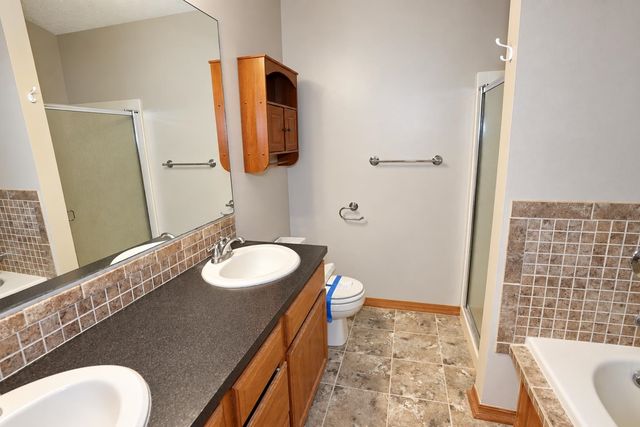 134 N KARREN CT, Wichita, KS 67212