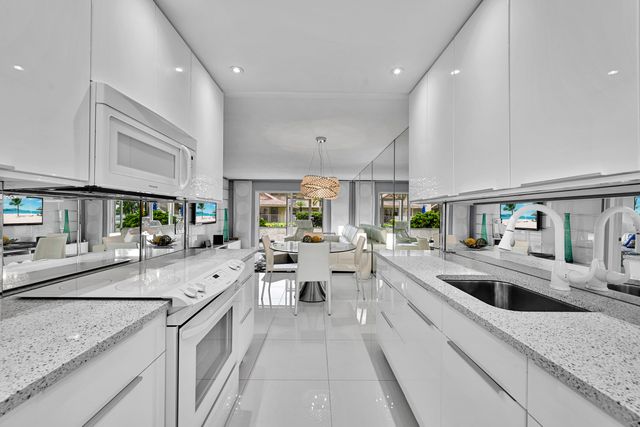 2600 Diana Drive 121, Hallandale Beach, FL 33009