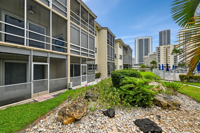2600 Diana Drive 121, Hallandale Beach, FL 33009
