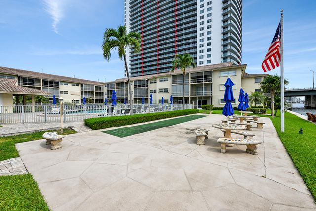 2600 Diana Drive 121, Hallandale Beach, FL 33009