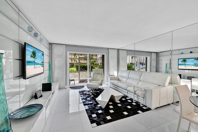 2600 Diana Drive 121, Hallandale Beach, FL 33009