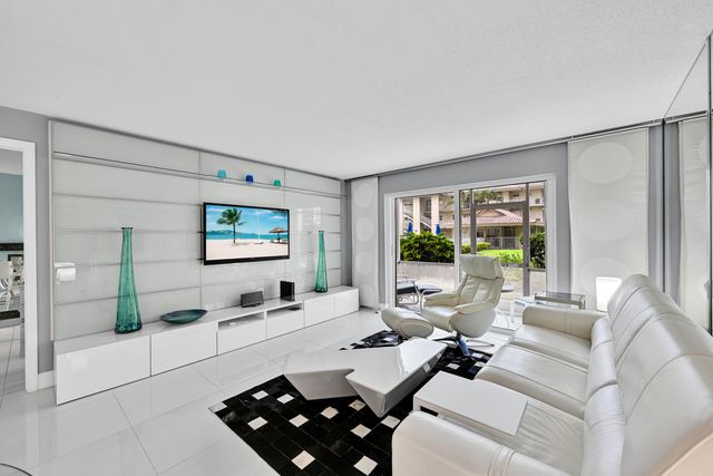 2600 Diana Drive 121, Hallandale Beach, FL 33009