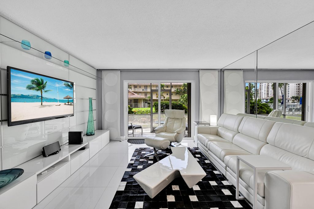 2600 Diana Drive 121, Hallandale Beach, FL 33009