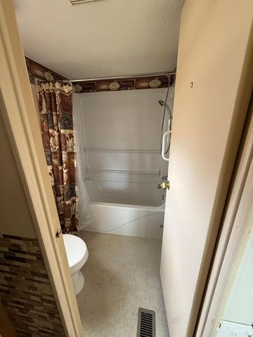 2130 White Pine Drive, Cambridge, MN 55008