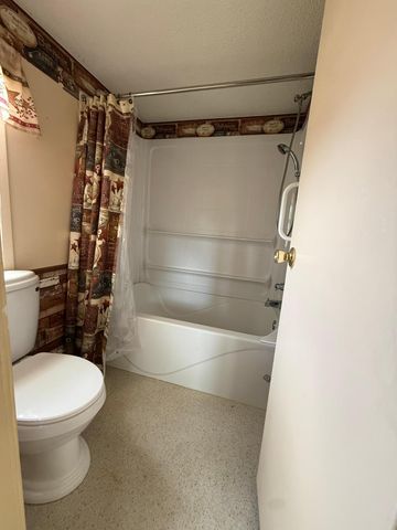 2130 White Pine Drive, Cambridge, MN 55008