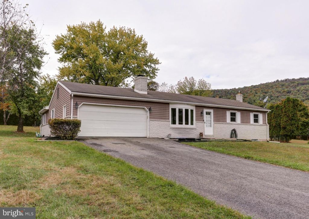 1650 HICKS DR, Dauphin, PA 17018