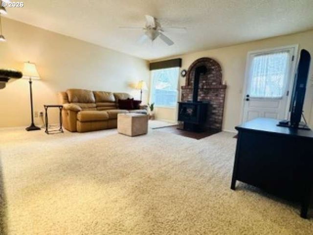 5035 Se RURAL St, Portland, OR 97206