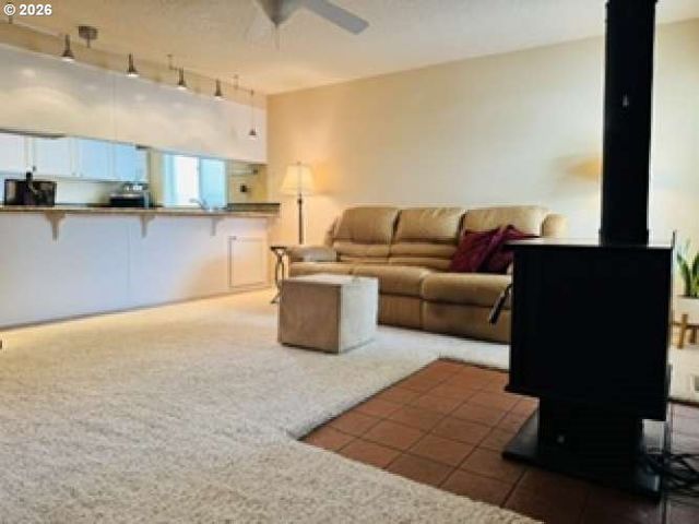 5035 Se RURAL St, Portland, OR 97206
