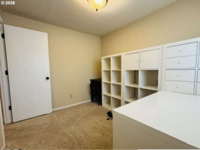 5035 Se RURAL St, Portland, OR 97206