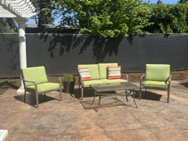 5035 Se RURAL St, Portland, OR 97206