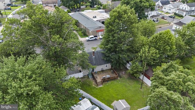 12 BOW HILL AVE, Hamilton, NJ 08610